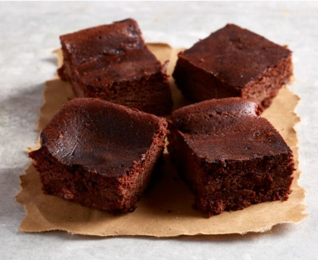 keto low carb raspberry brownie