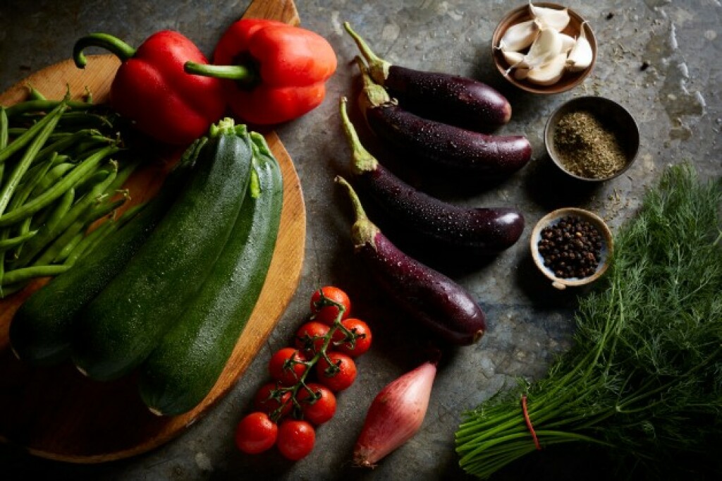 fresh keto friendly low carb vegetables