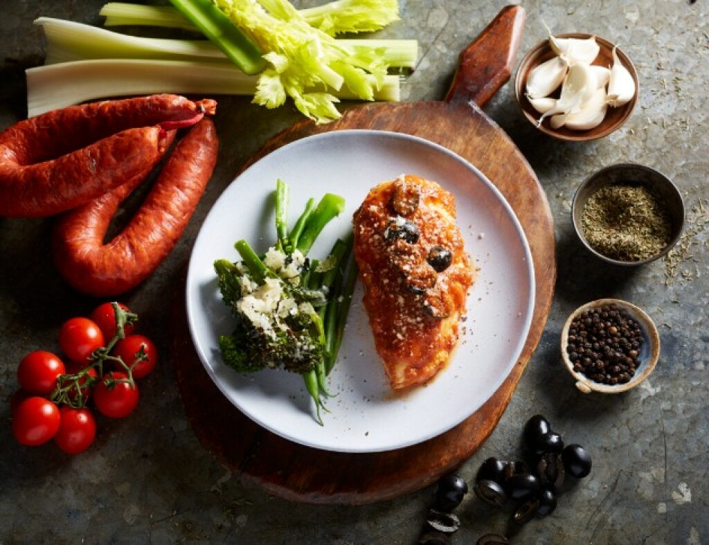 chicken pizzaiola with seasonal vegetables